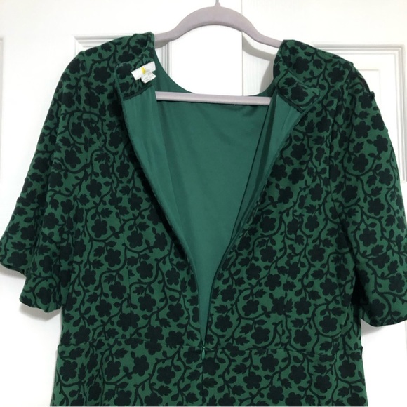 Boden Alexis Jersey dress with green enchanted vine and flowers fluted sleeve - Picture 14 of 15